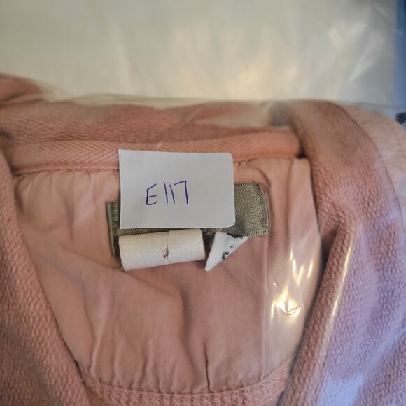 Territory Ahead Womens Terrycloth Snap Shirt Size Medium Pink Outdoor Hiking - Picture 9 of 9